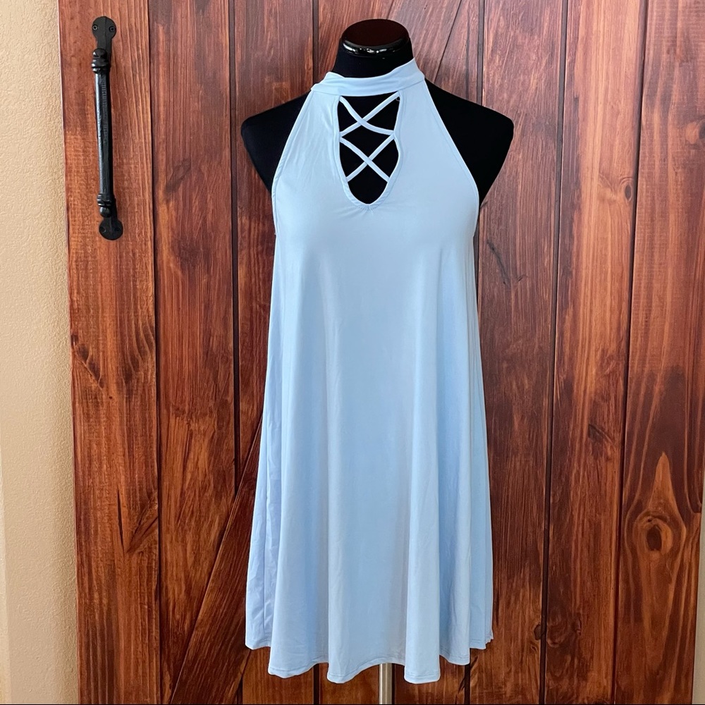 NWT Amelia James Sleeveless Crisscross Dress